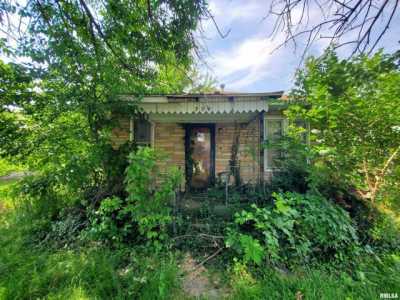 Home For Sale in Christopher, Illinois