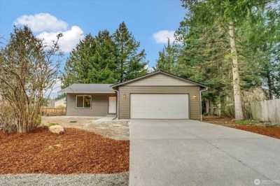 Home For Sale in Bonney Lake, Washington