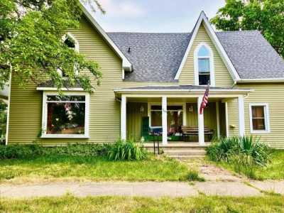 Home For Sale in Charlotte, Michigan