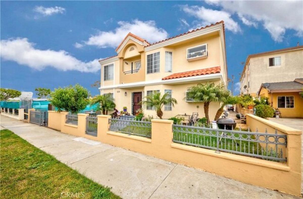 Picture of Home For Sale in Torrance, California, United States