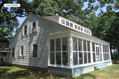 Home For Rent in Shelter Island, New York