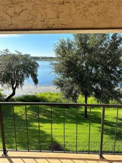Home For Sale in Maitland, Florida