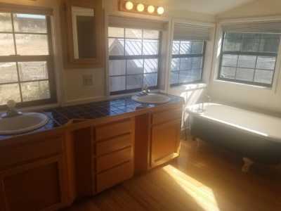 Home For Sale in Applegate, Oregon