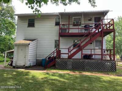 Home For Sale in Colonie, New York