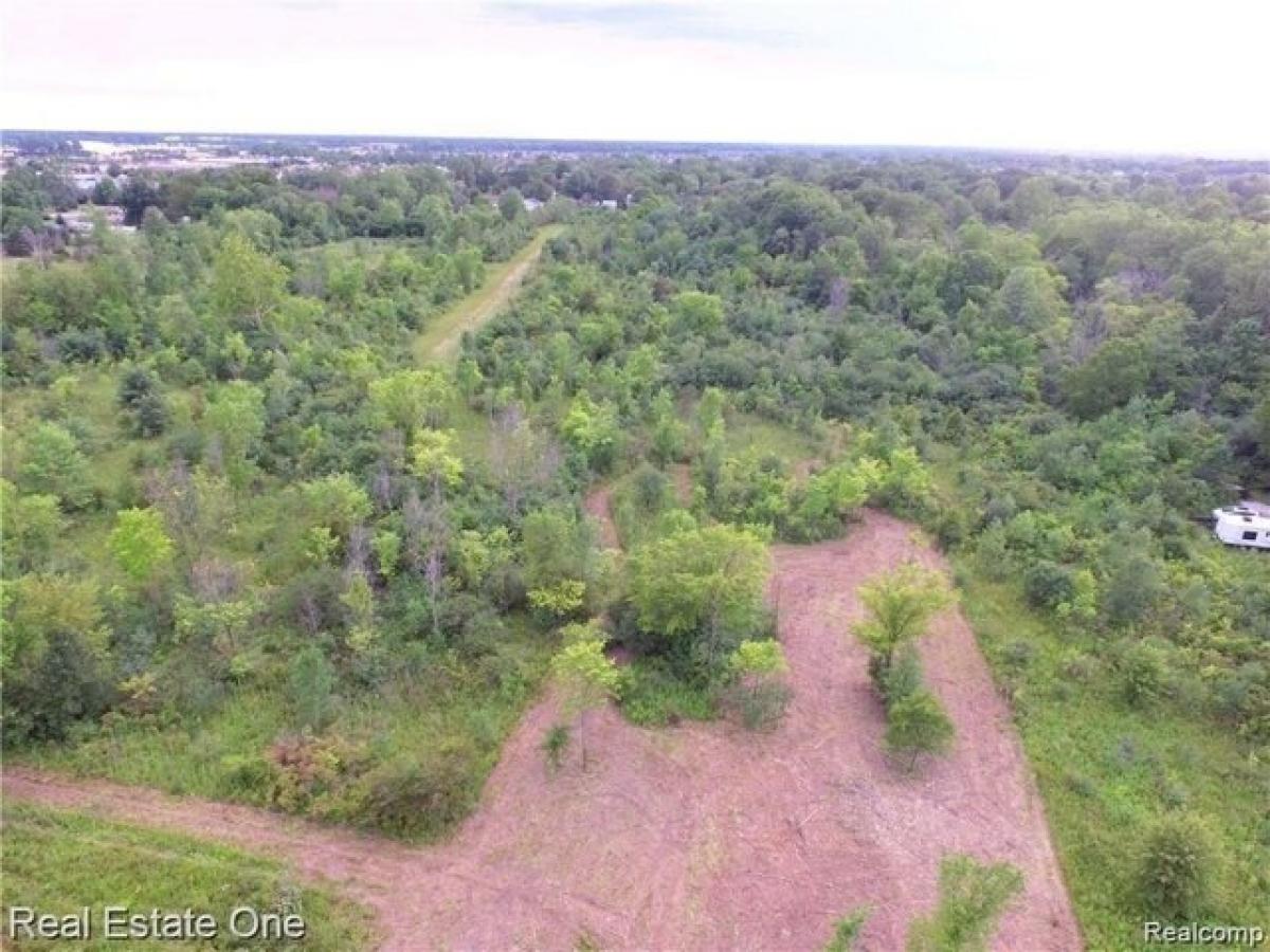 Picture of Residential Land For Sale in Canton, Michigan, United States
