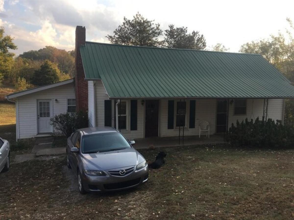 Picture of Home For Sale in Hartsville, Tennessee, United States