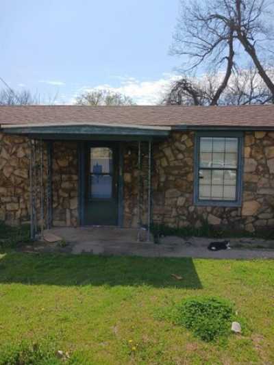 Home For Sale in Davis, Oklahoma
