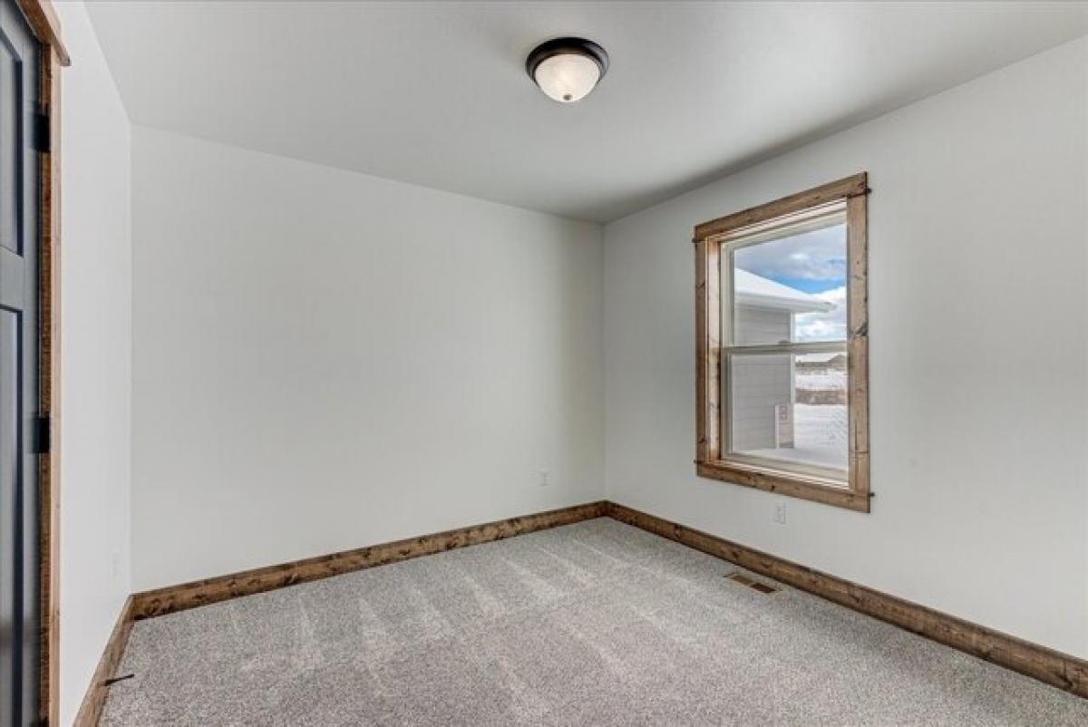 Picture of Home For Sale in Helena, Montana, United States