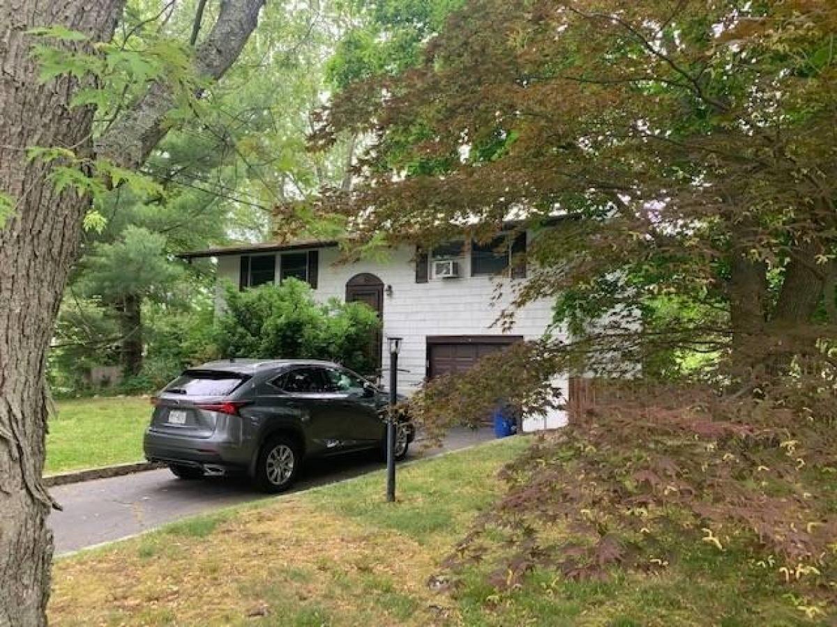 Picture of Home For Rent in East Setauket, New York, United States