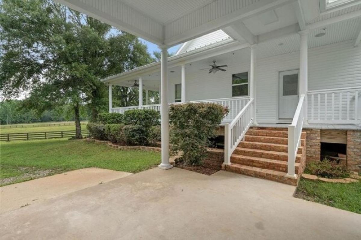 Picture of Home For Sale in Folsom, Louisiana, United States
