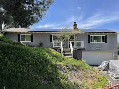 Home For Sale in Alpine, California