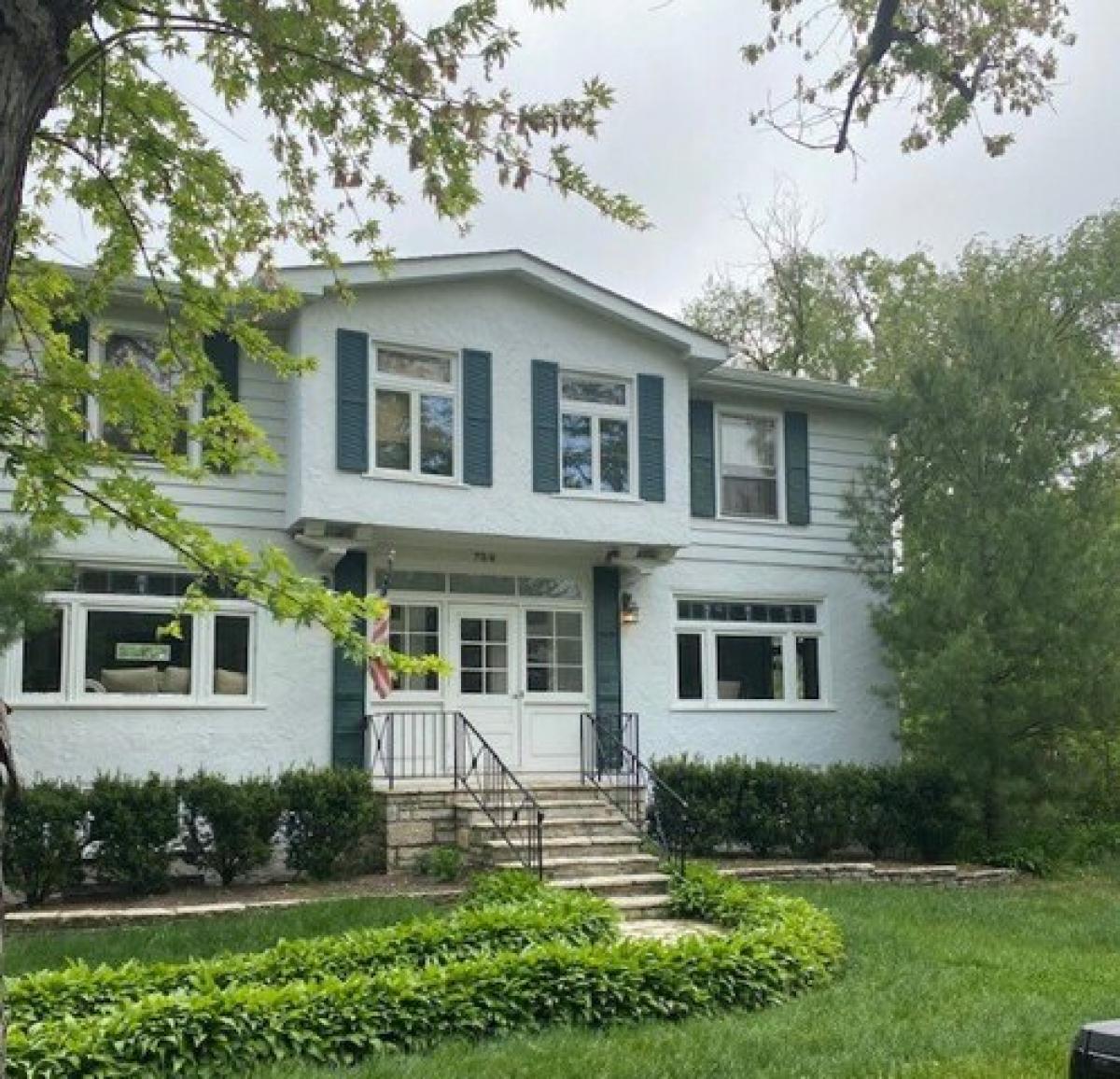 Picture of Home For Rent in Winnetka, Illinois, United States
