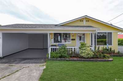 Home For Sale in Oak Harbor, Washington