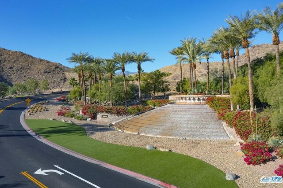 Picture of Residential Land For Sale in Rancho Mirage, California, United States