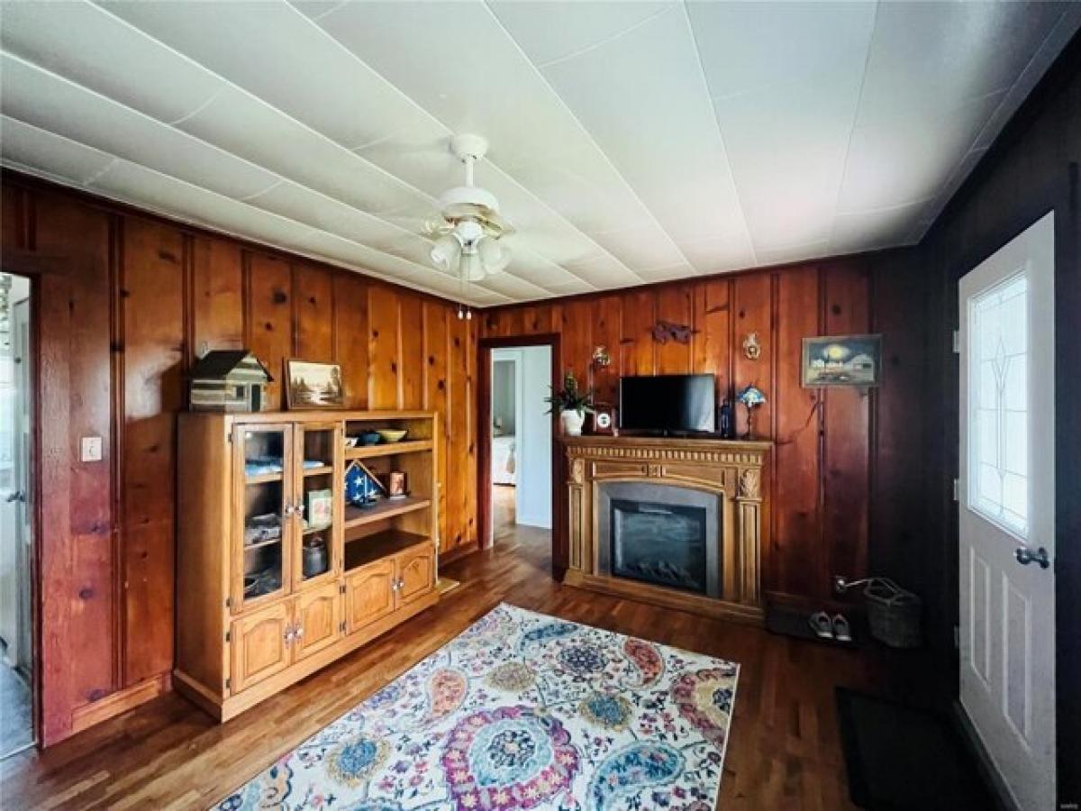 Picture of Home For Sale in Villa Ridge, Missouri, United States