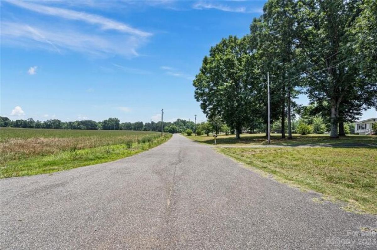Picture of Residential Land For Sale in Mooresboro, North Carolina, United States