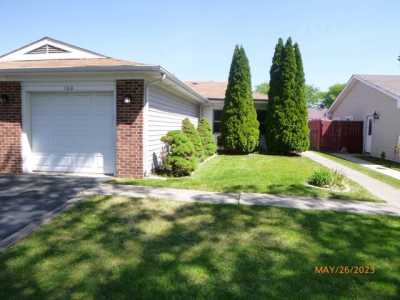 Home For Sale in Glendale Heights, Illinois
