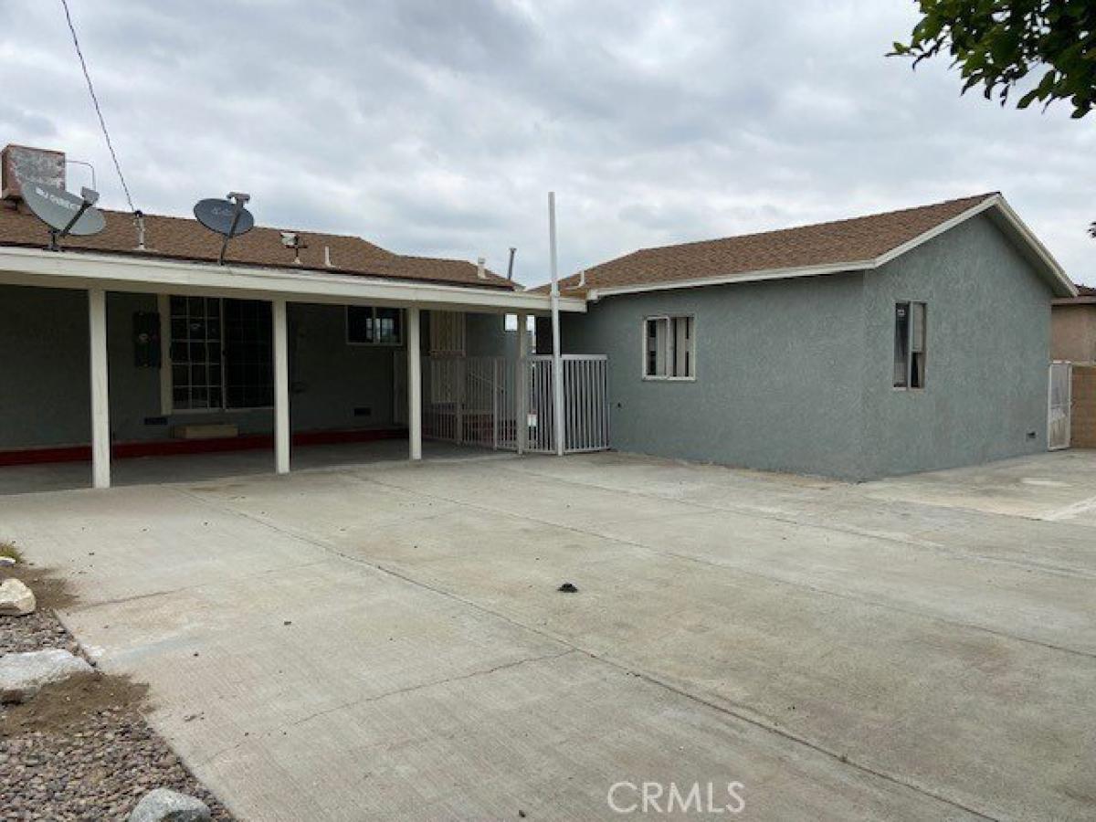 Picture of Home For Sale in Fontana, California, United States