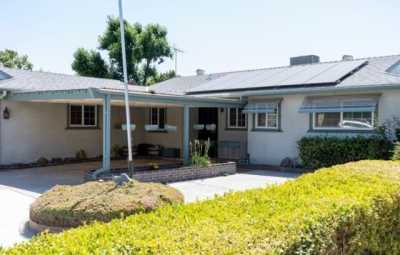Home For Sale in Clovis, California