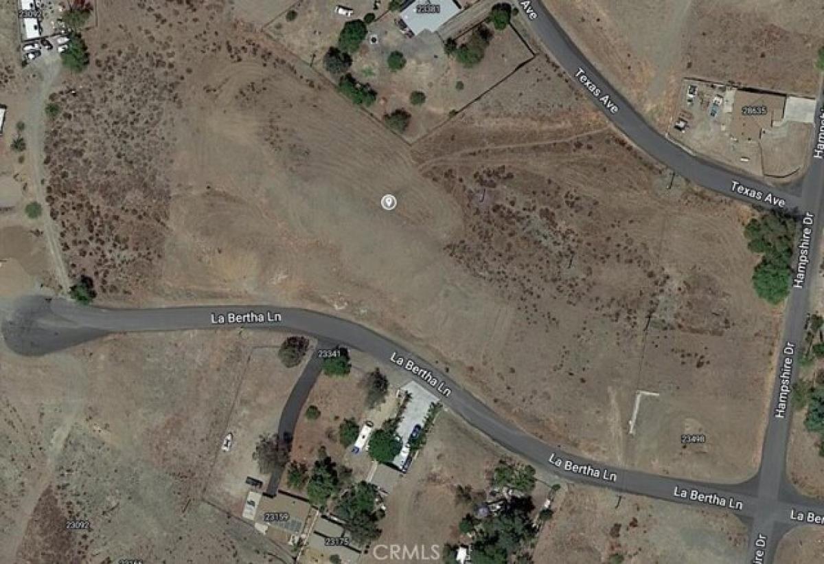 Picture of Residential Land For Sale in Canyon Lake, California, United States