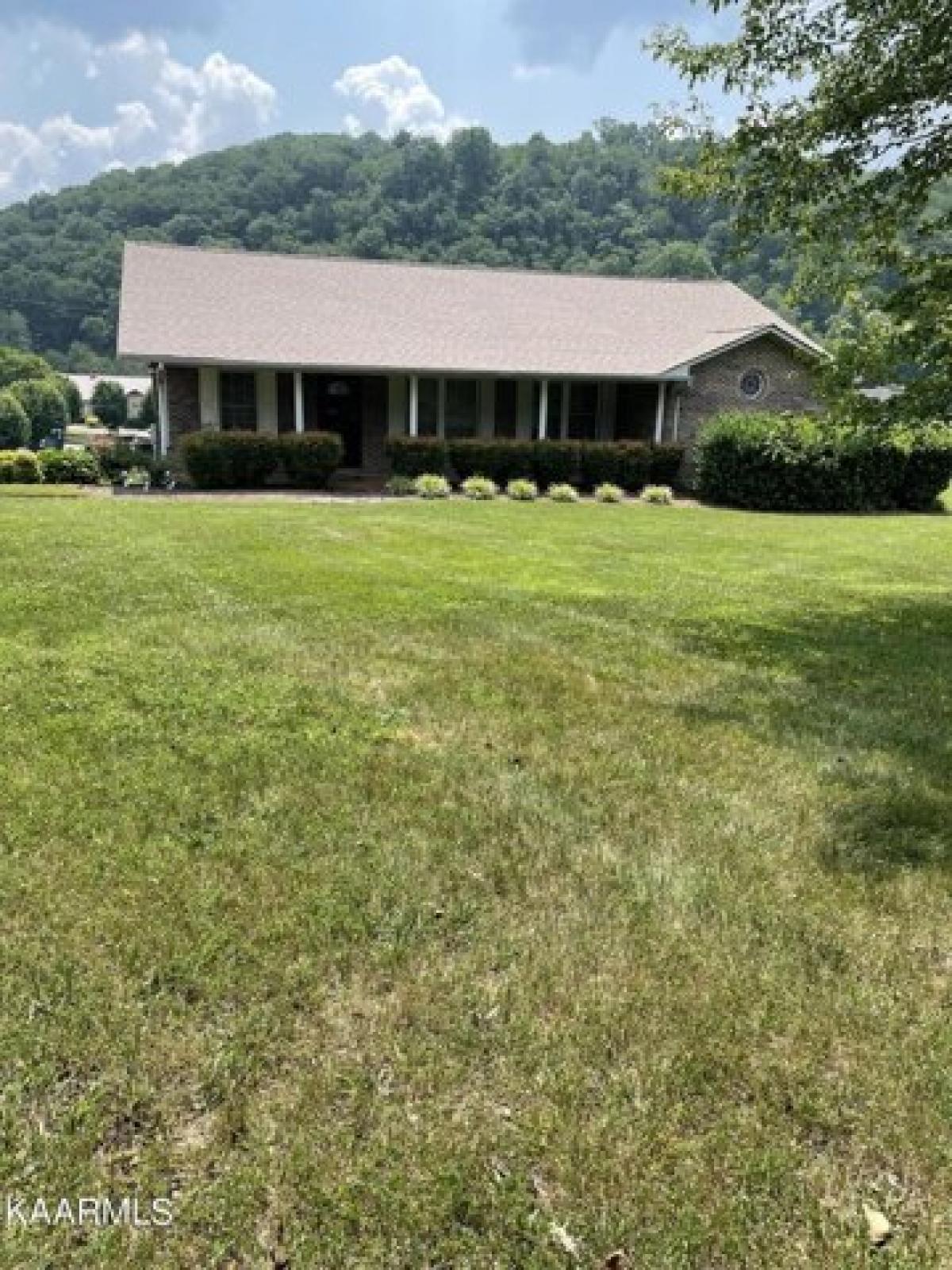 Picture of Home For Sale in Clinton, Tennessee, United States