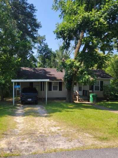 Home For Sale in Valdosta, Georgia