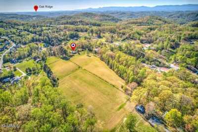 Home For Sale in Powell, Tennessee