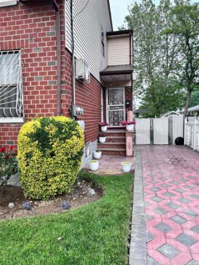 Home For Rent in Jamaica, New York