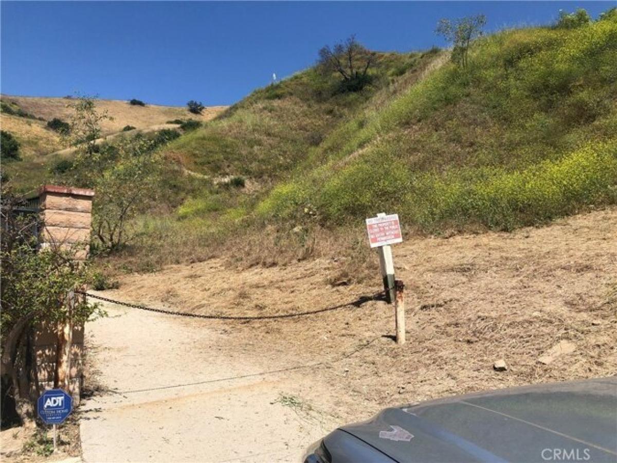 Picture of Residential Land For Sale in Granada Hills, California, United States