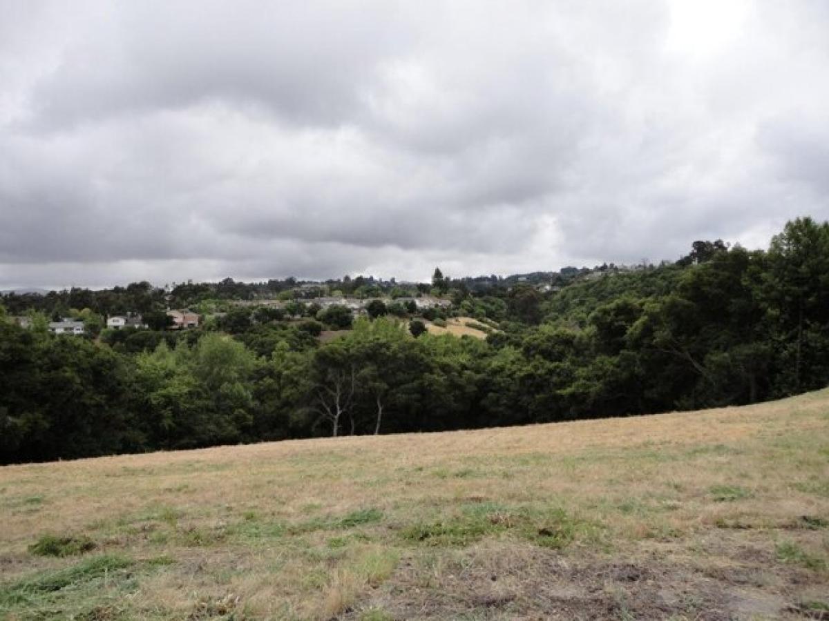 Picture of Residential Land For Sale in Hayward, California, United States