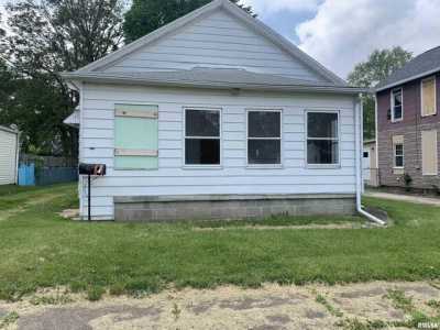 Home For Sale in Canton, Illinois