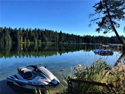 Home For Sale in Anderson Island, Washington