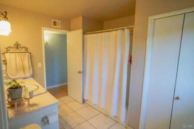 Home For Sale in Strathmore, California