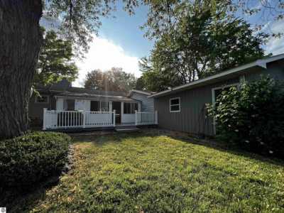 Home For Sale in Ithaca, Michigan