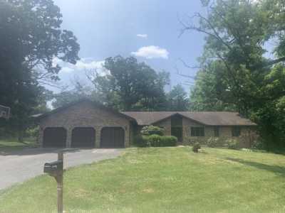 Home For Sale in Crystal Lake, Illinois