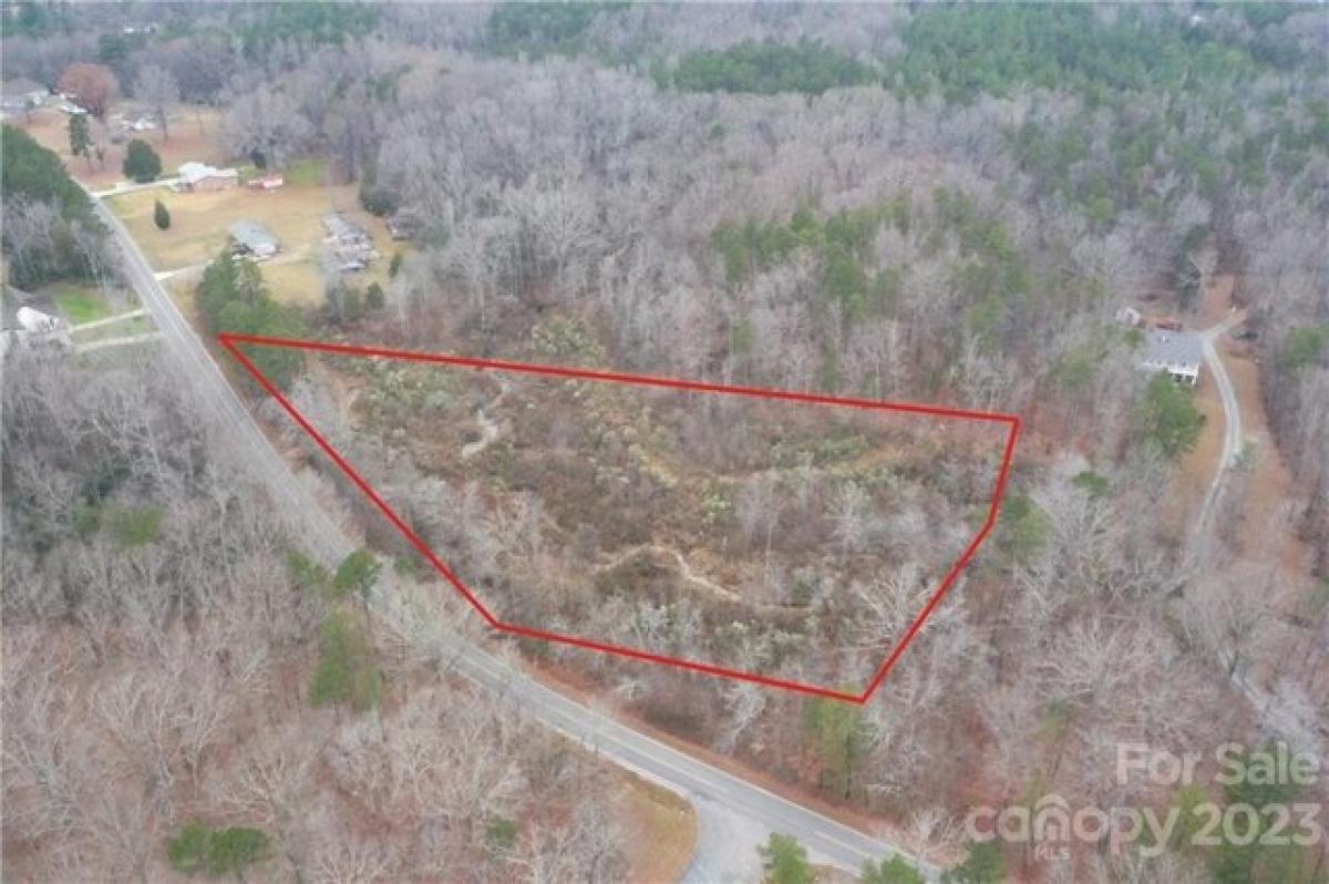 Picture of Residential Land For Sale in Matthews, North Carolina, United States