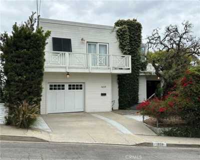 Home For Sale in Manhattan Beach, California