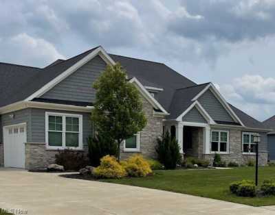 Home For Sale in Strongsville, Ohio