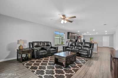 Home For Sale in Macclenny, Florida