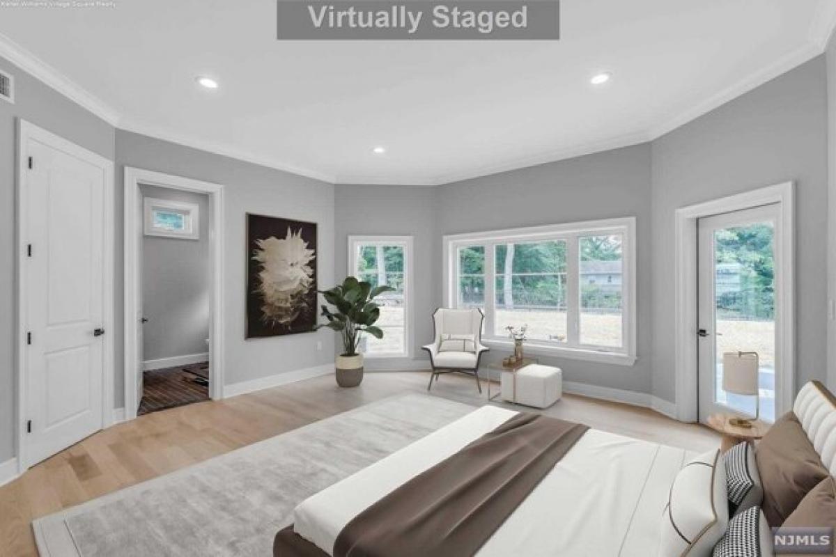 Picture of Home For Sale in Montvale, New Jersey, United States