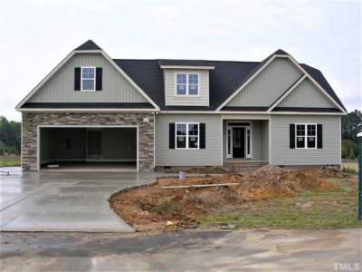 Home For Sale in Four Oaks, North Carolina