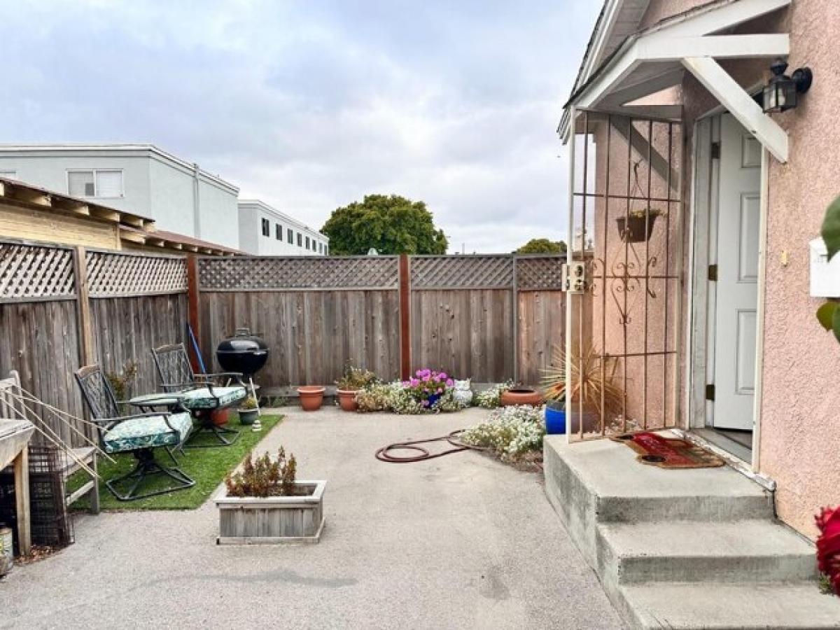 Picture of Home For Sale in Salinas, California, United States