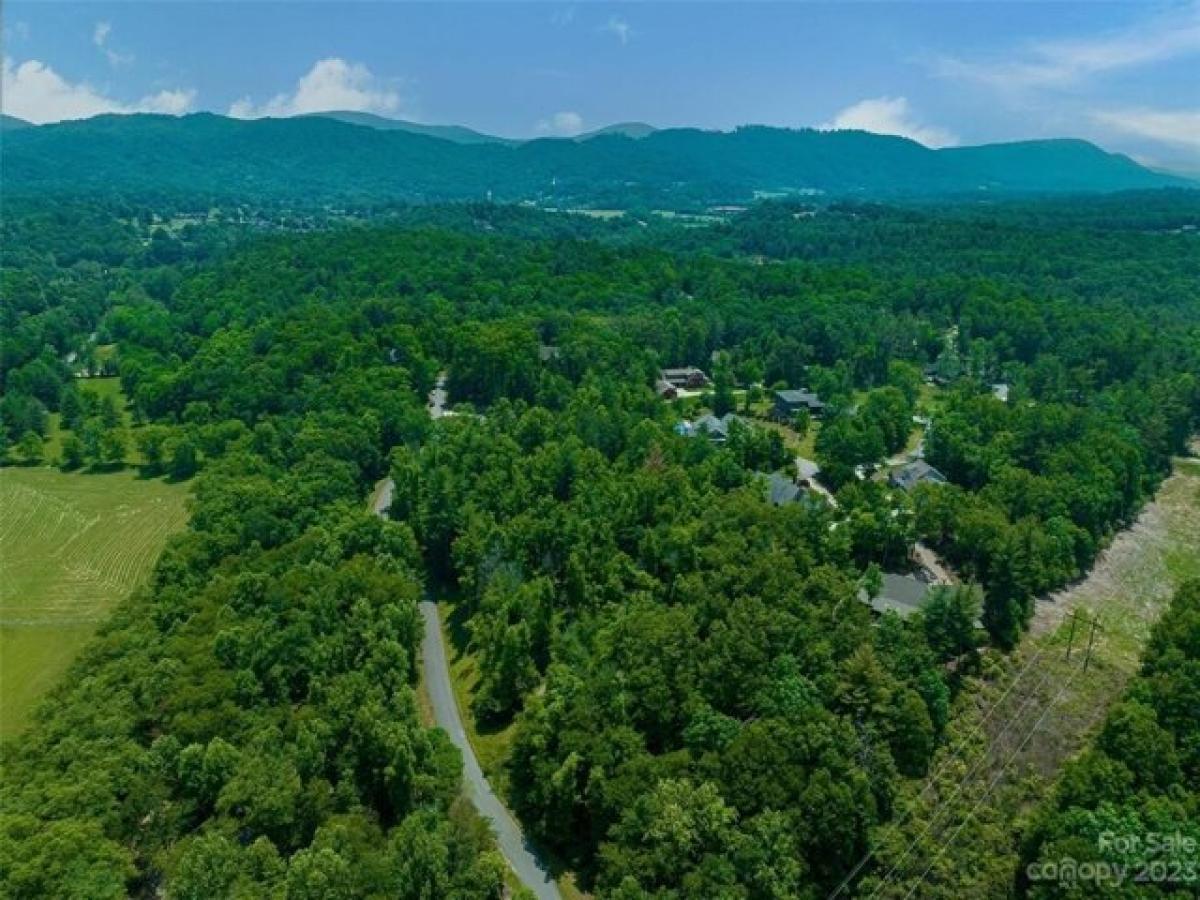 Picture of Residential Land For Sale in Fletcher, North Carolina, United States