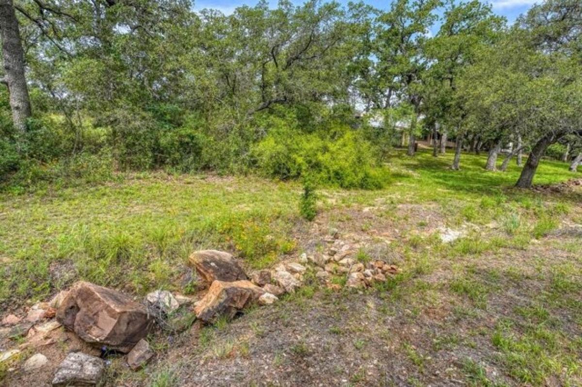 Picture of Home For Sale in Valley Spring, Texas, United States