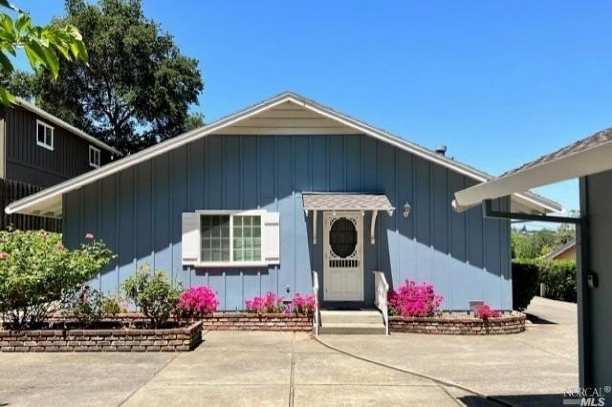 Picture of Home For Sale in Petaluma, California, United States