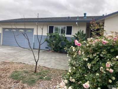 Home For Sale in Rohnert Park, California