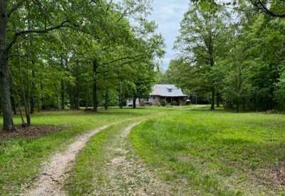 Home For Sale in Morrison, Tennessee