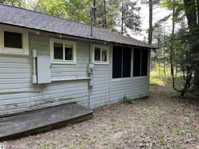 Home For Sale in Frankfort, Michigan