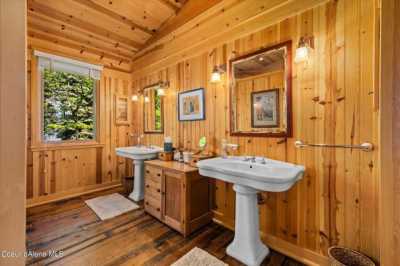 Home For Sale in Sagle, Idaho
