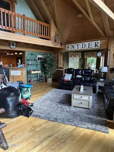 Home For Sale in Caryville, Tennessee